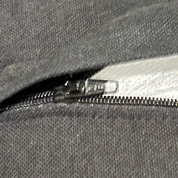 NEW Two 2 LOLOI 100% Cotton Black w/ Gold Metallic Sequins Luxury Pillows - Picture 8 of 9